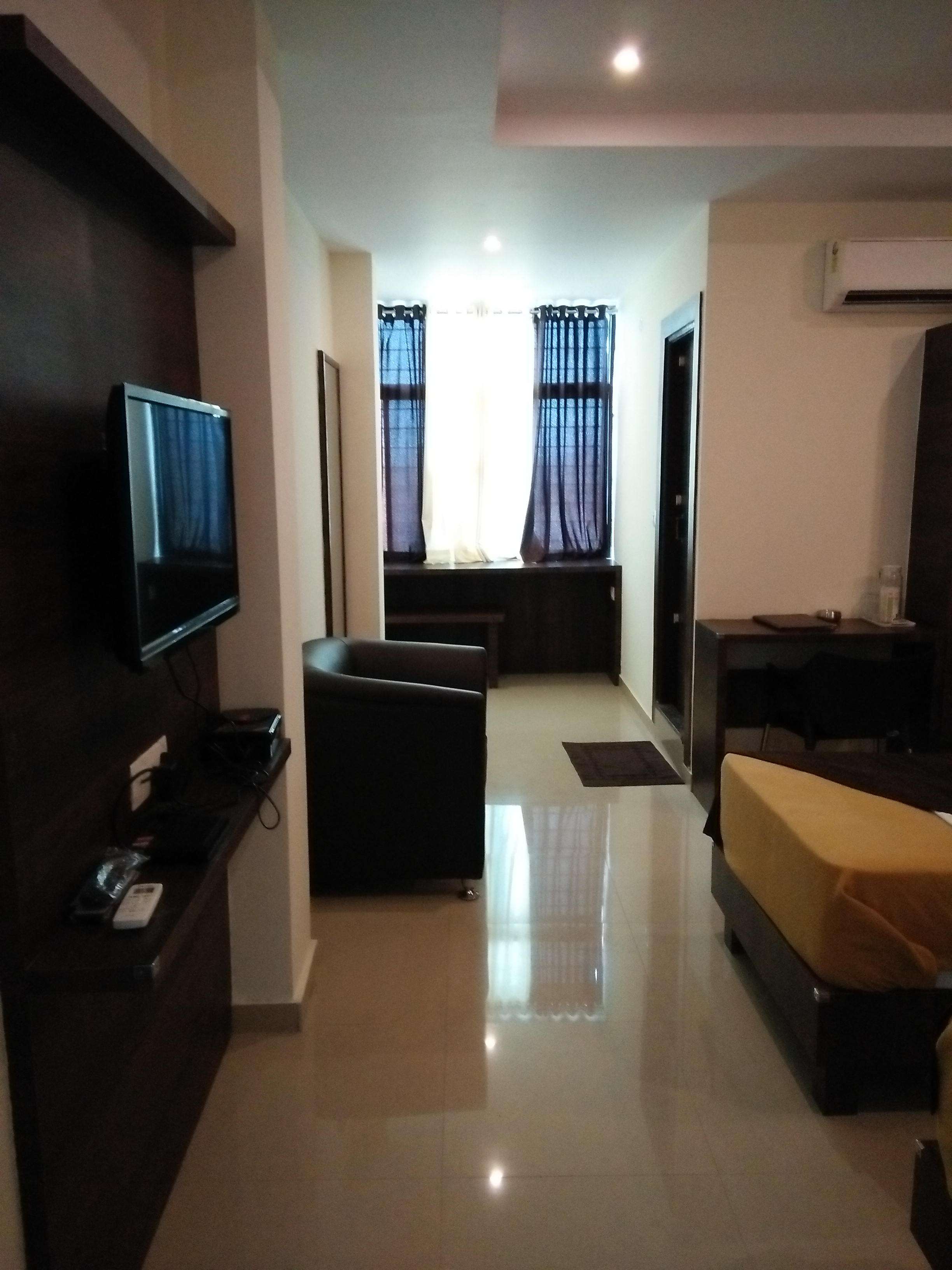 Hotel Samanvi International photo