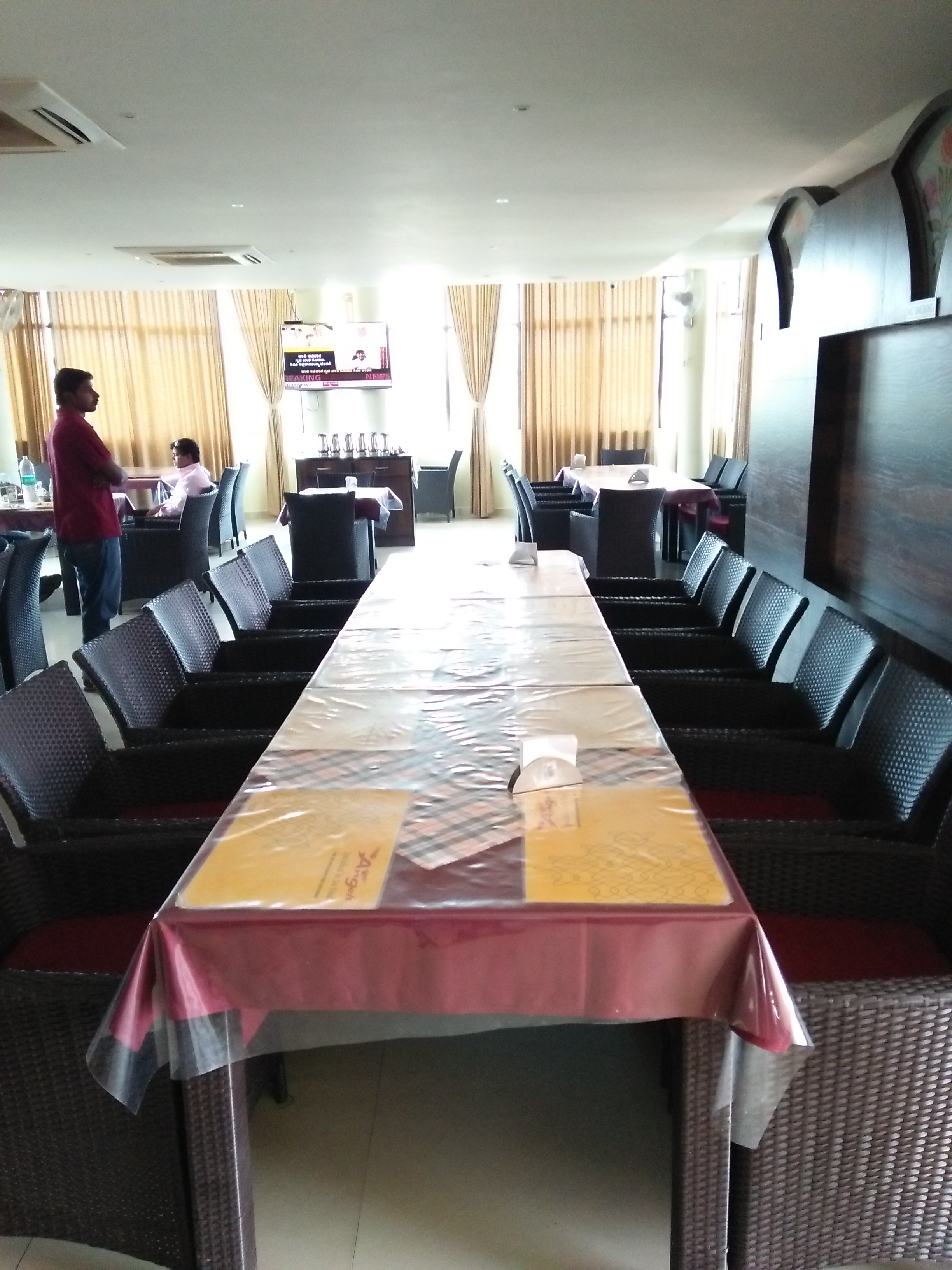 Hotel Samanvi International photo