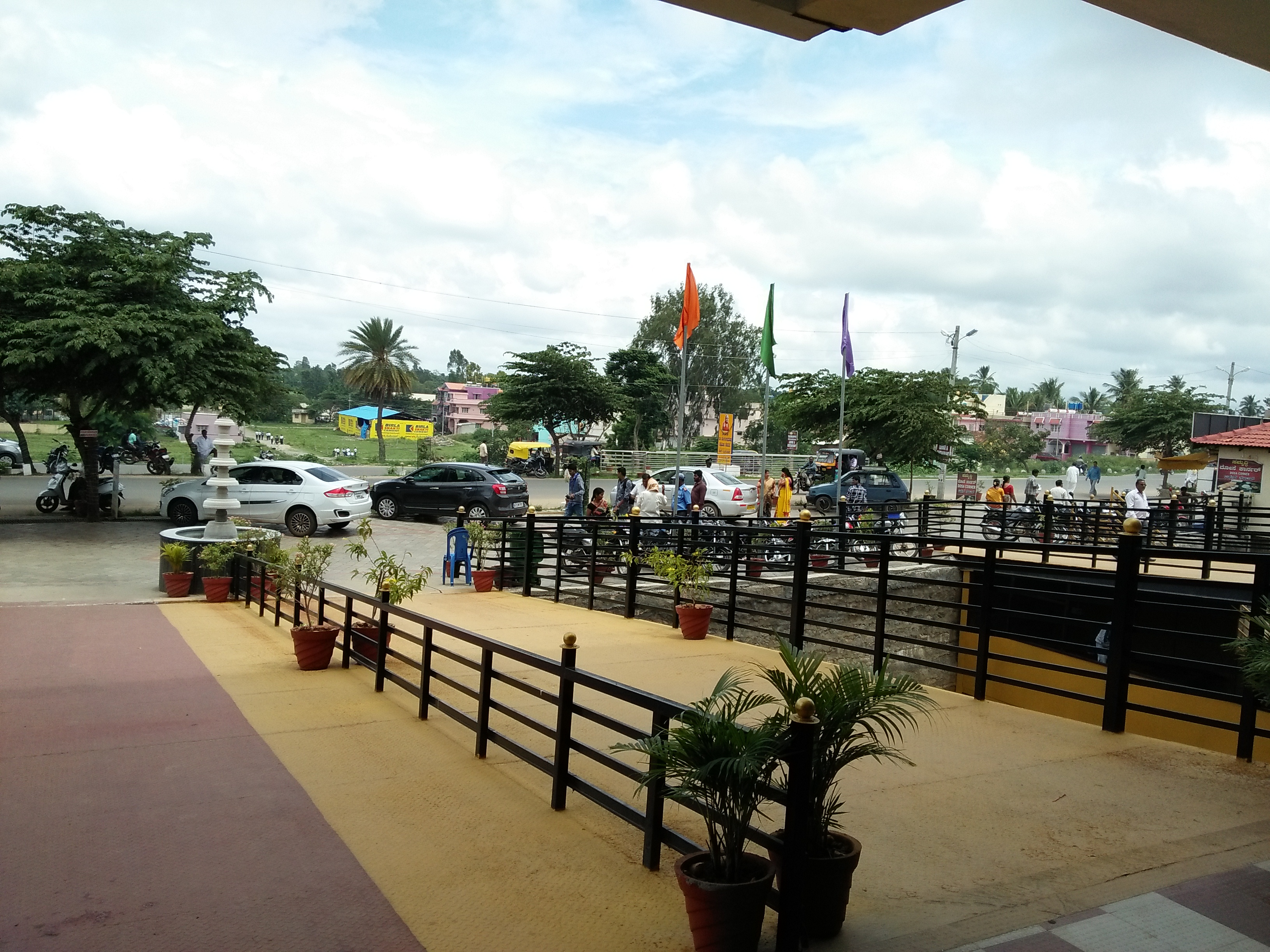 Hotel Samanvi International photo