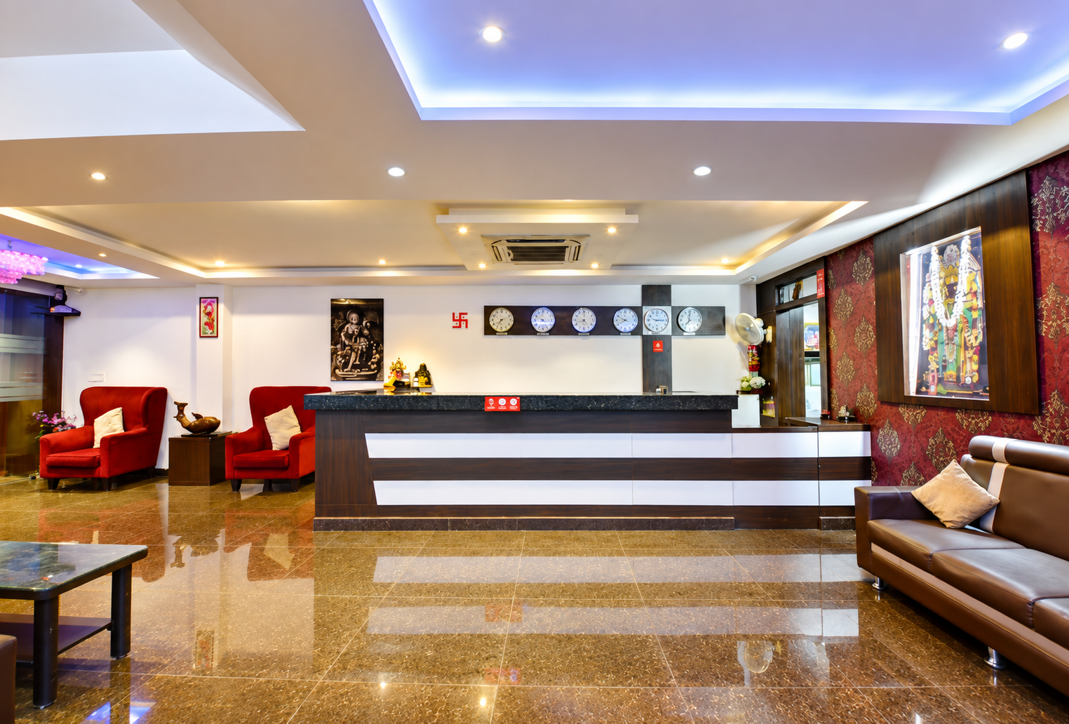 Hotel Samanvi International in Belur
